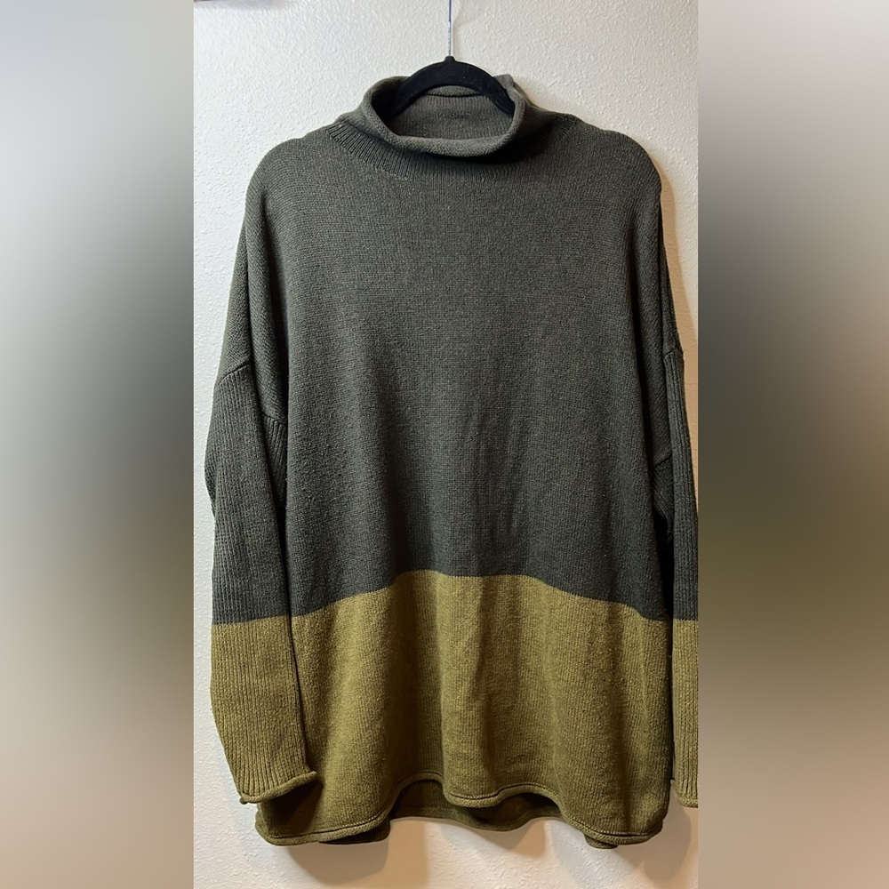 Women’s tahari size 3x sweater
